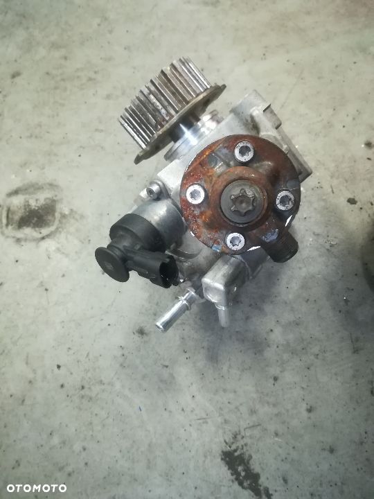 pompa wtryskowa ford 1.5 tdci 0445010592 - 1