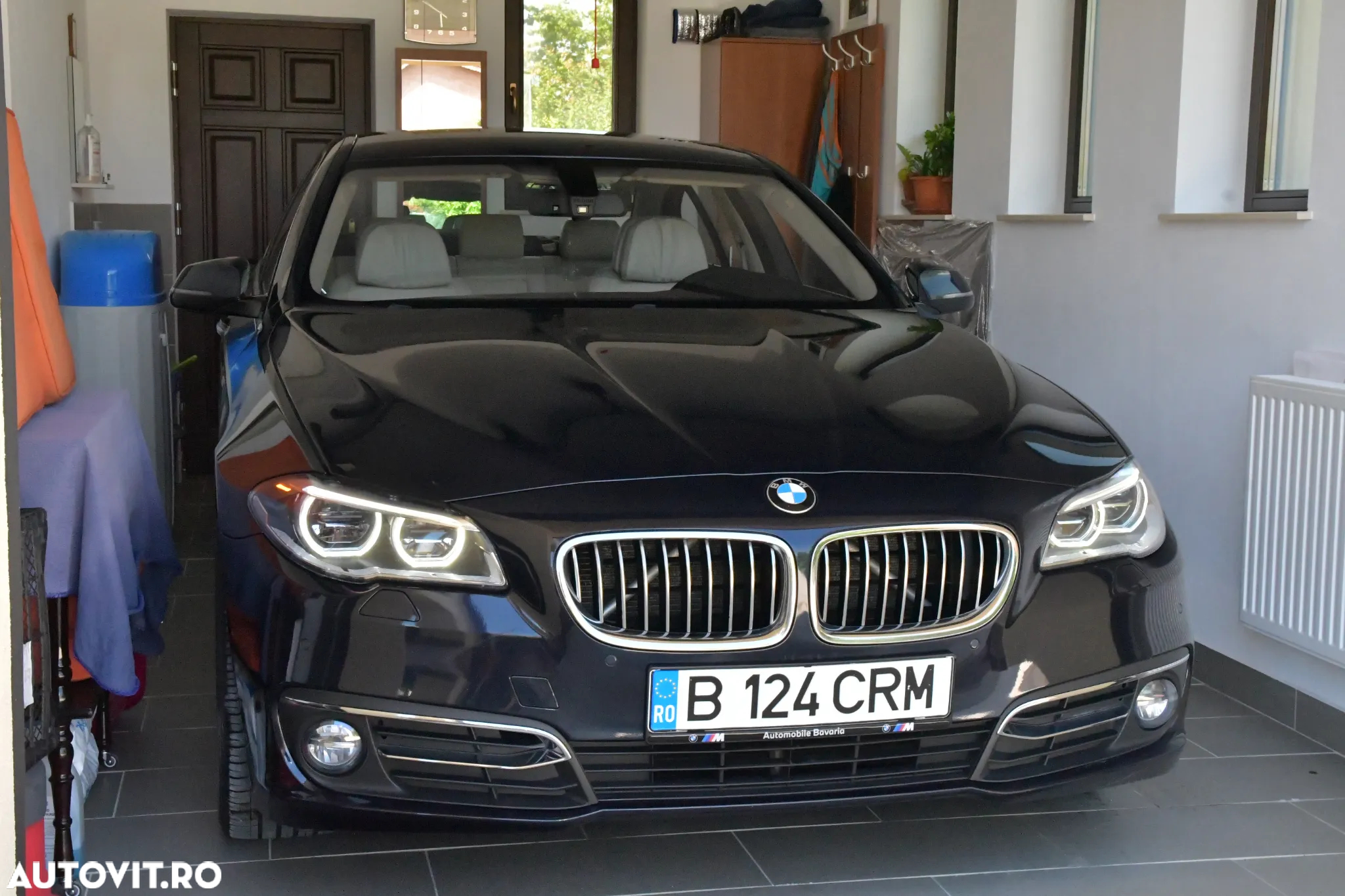 BMW Seria 5 520d xDrive AT - 33