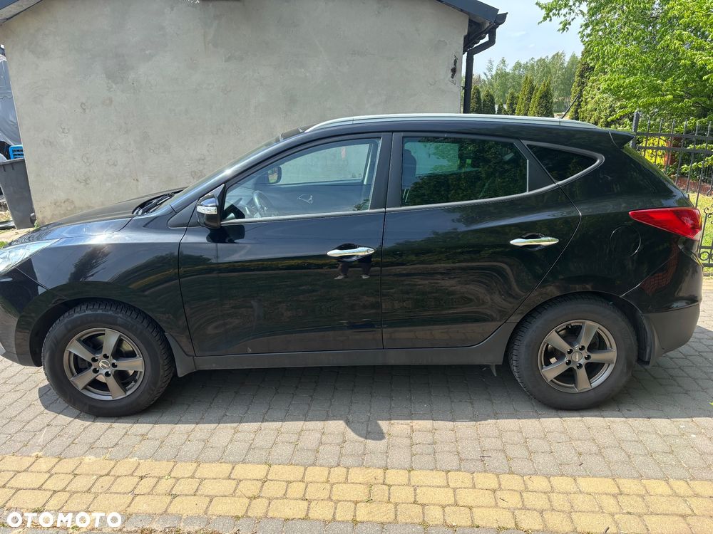 Hyundai Tucson 2.0 CRDi VGT 2WD GLS - 11
