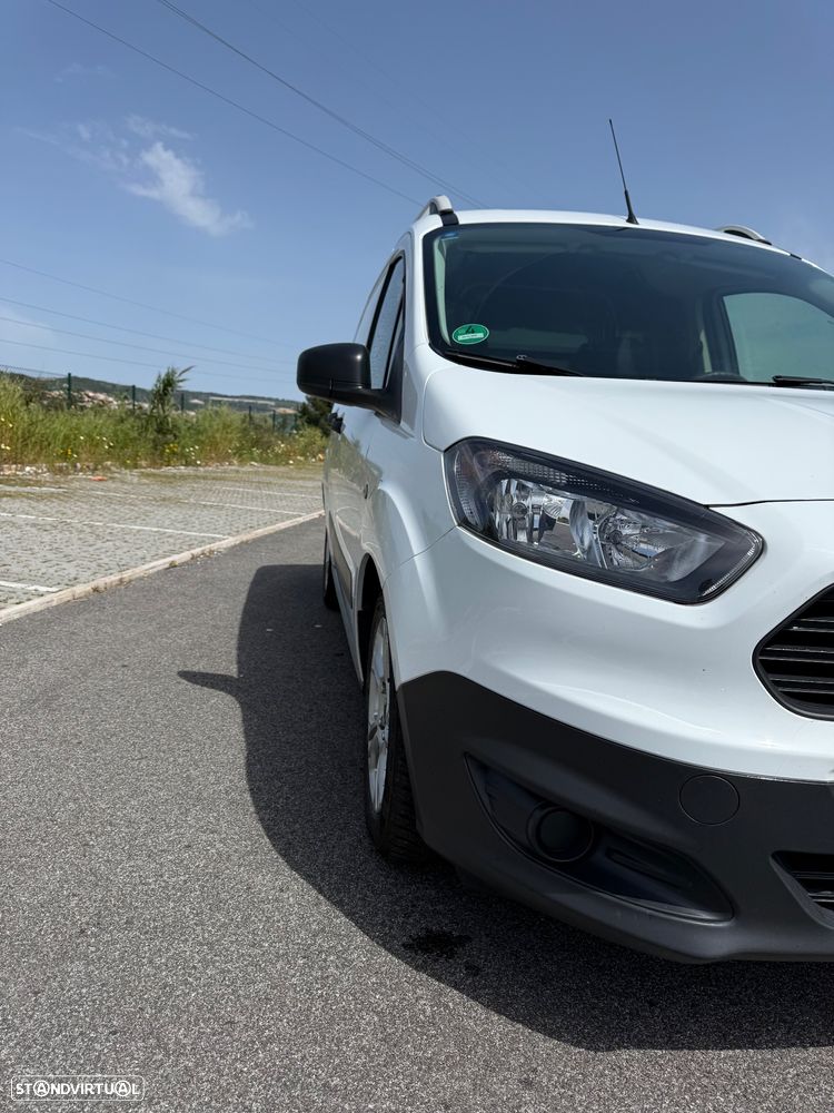 Ford Transit Courier - 2