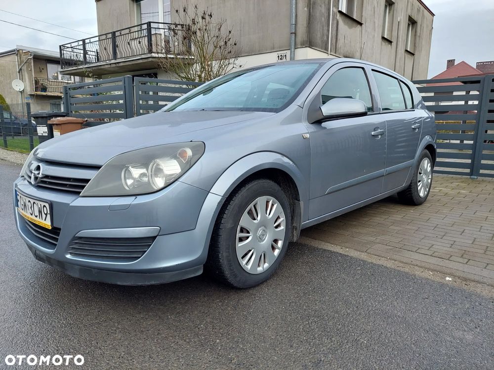 Opel Astra 1.6 Sport Easytronic - 1
