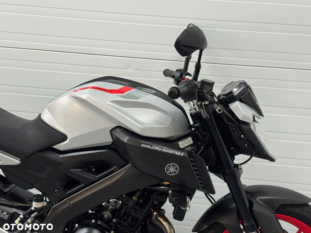 Yamaha MT - 9