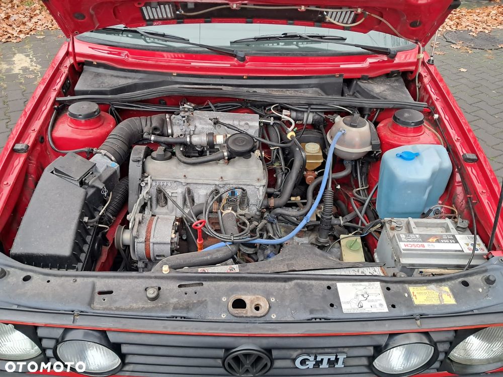 Volkswagen Golf 1.8 GTI - 16