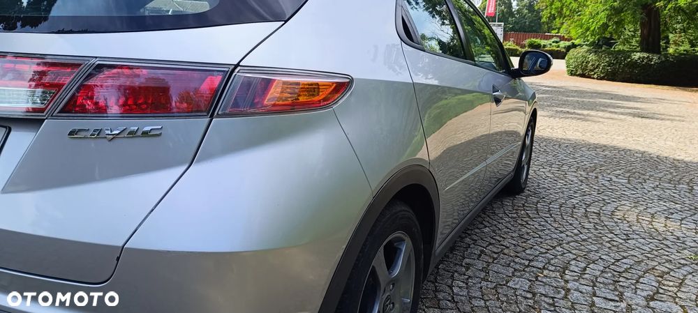 Honda Civic 1.8 Executive - 21