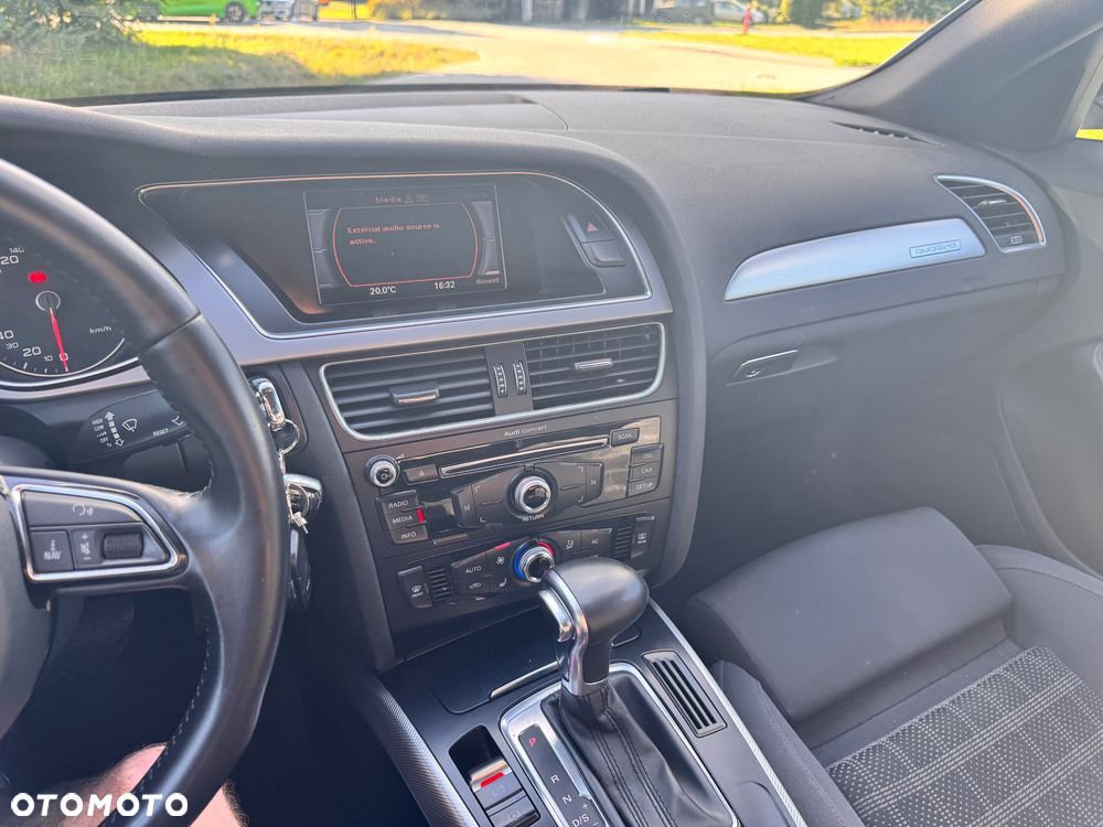 Audi A4 Avant 2.0 TDI DPF quattro S tronic S line Sportpaket - 20