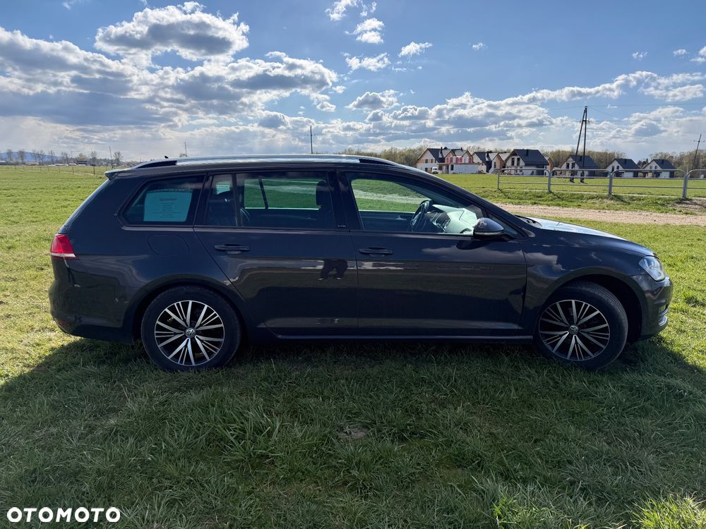Volkswagen Golf - 11