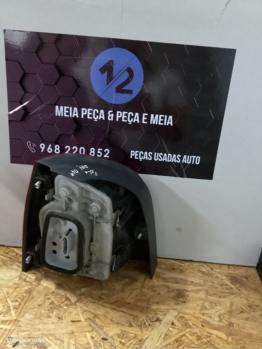 Farolim VW Polo traseiro direito do ano 2004 - 2