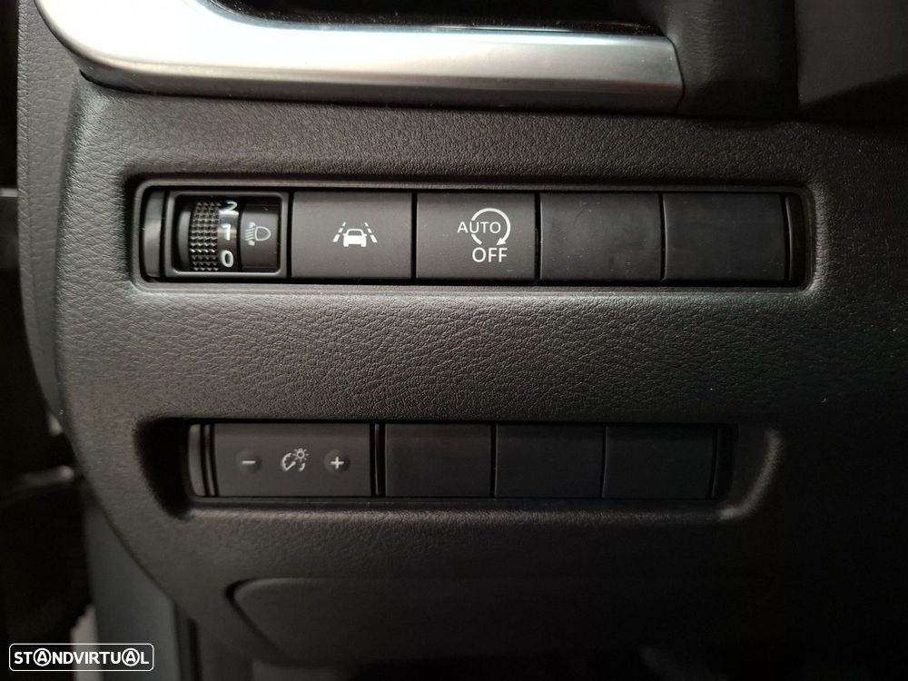Nissan Qashqai 1.3 DIG-T N-Connecta LED - 24