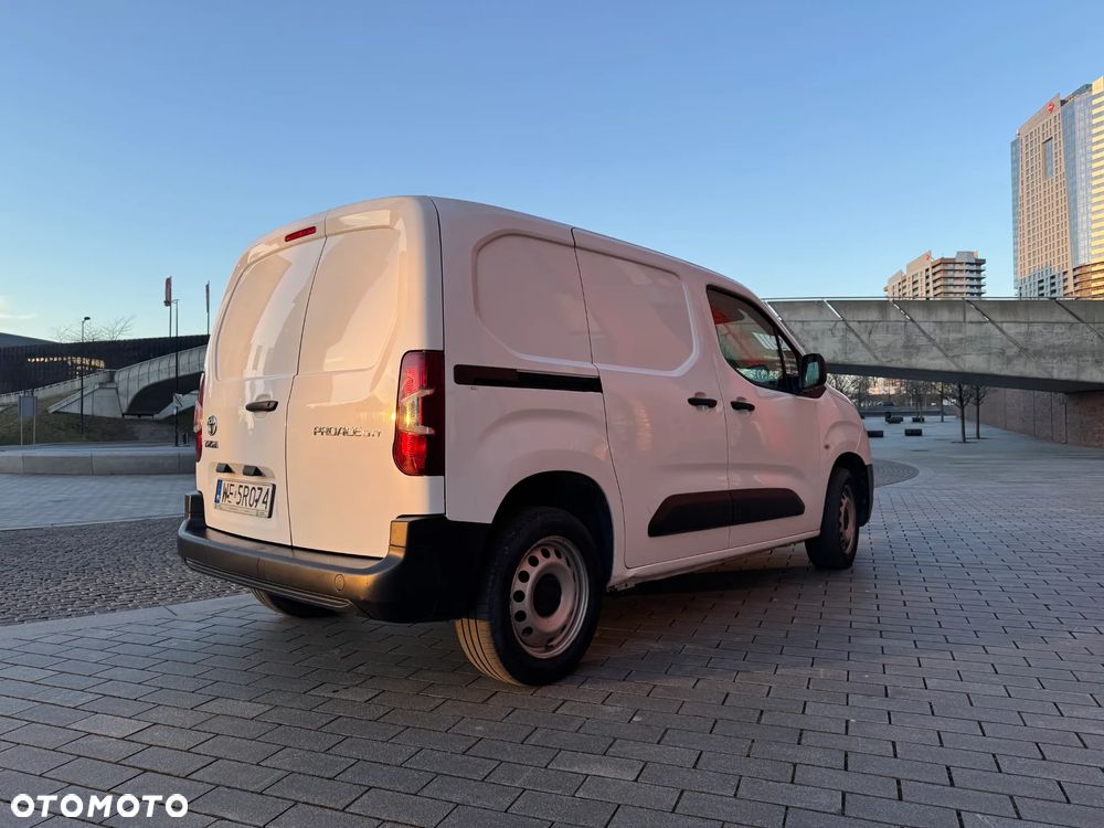 Toyota Proace City - 3