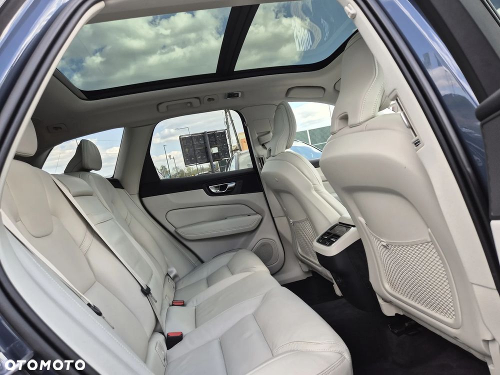 Volvo XC 60 B4 D AWD Geartronic Inscription - 10