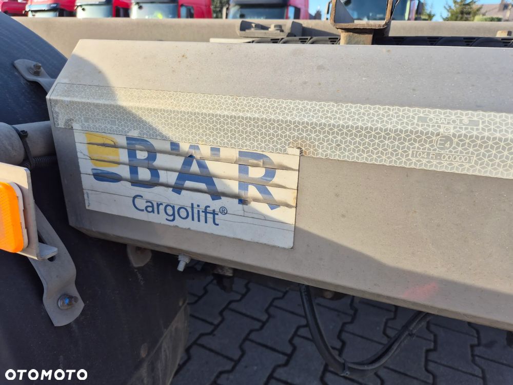 Volvo FH 460 BDF z windą + przyczepa - 25