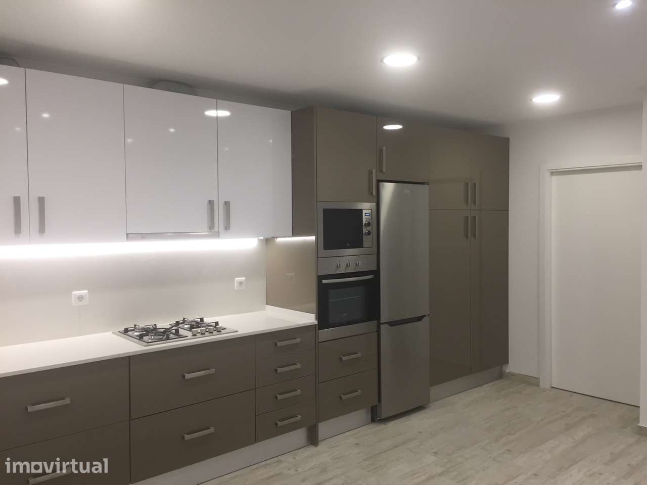 T1 - totalmente remodelado - Hospital do Barreiro - Grande imagem: 2/24