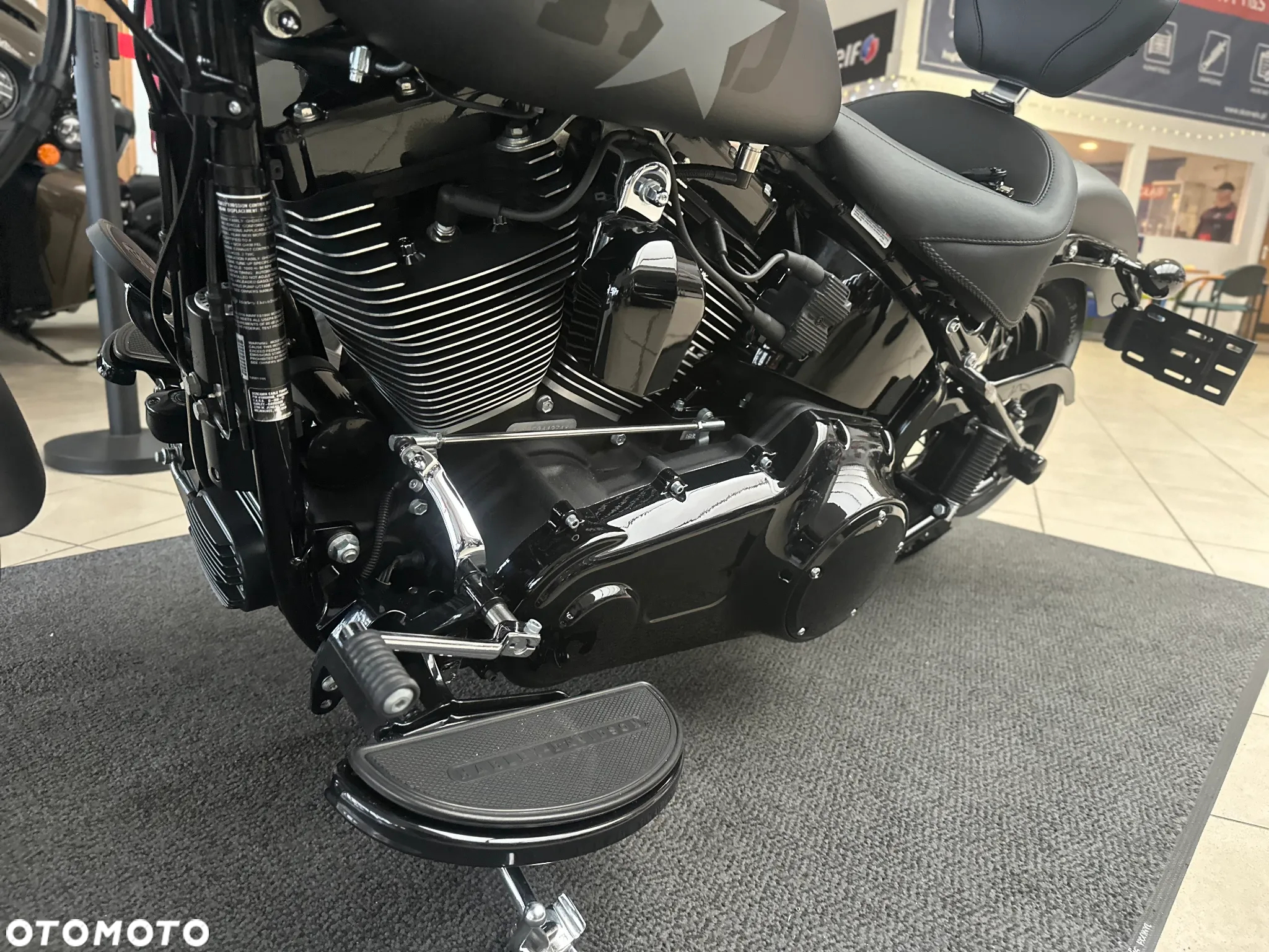 Harley-Davidson Softail Slim - 26