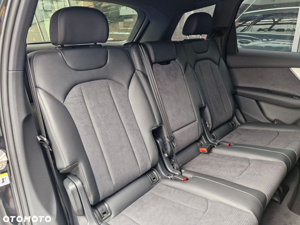 Audi Q7 50 TDI mHEV Quattro S Line Tiptr - 24