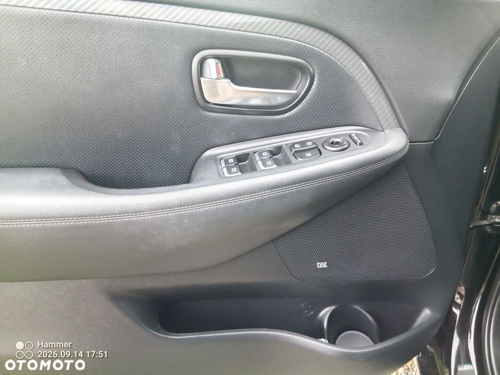 Kia Carens 1.7 CRDi 141 ISG Spirit - 8