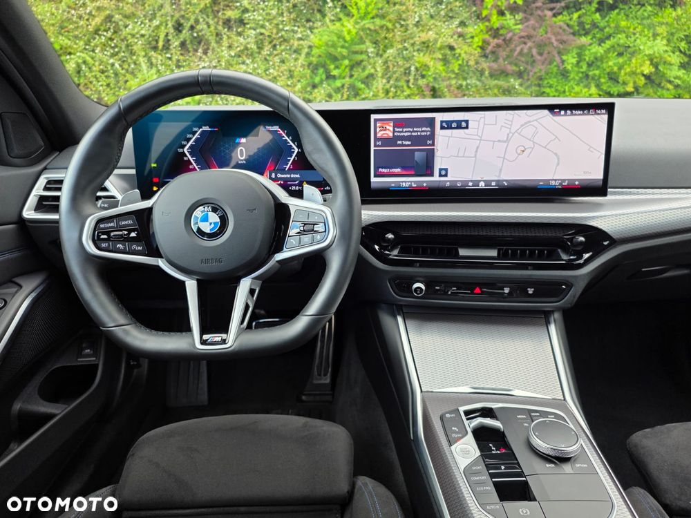 BMW Seria 3 330i xDrive M Sport - 14