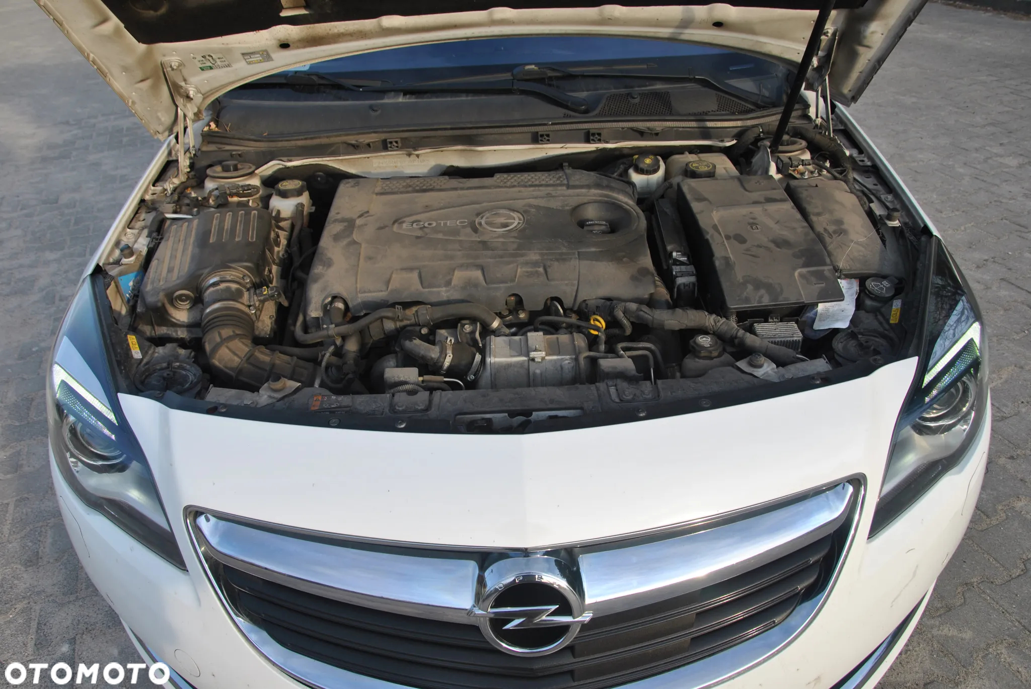 Opel Insignia - 13
