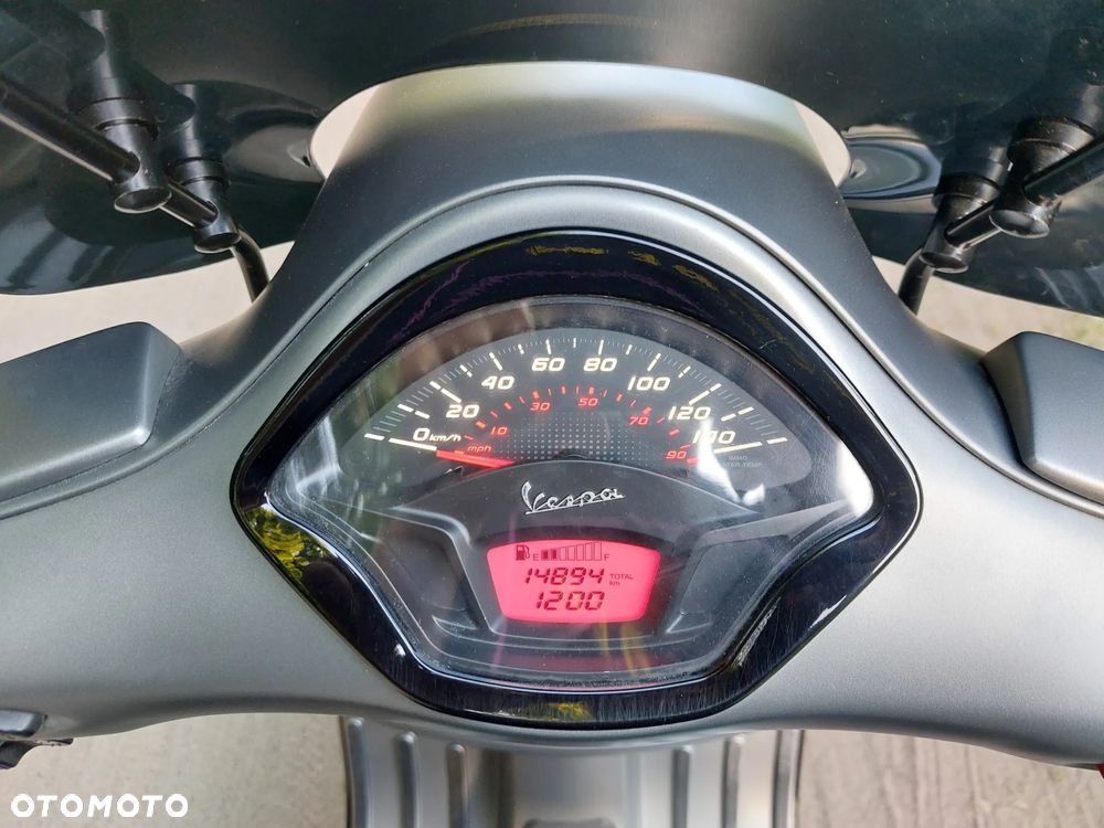 Vespa GTS - 14