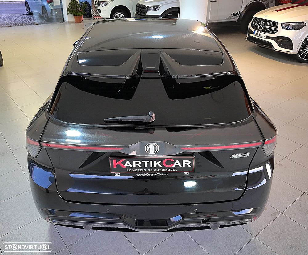 MG MG4 64 kWh Luxury - 9