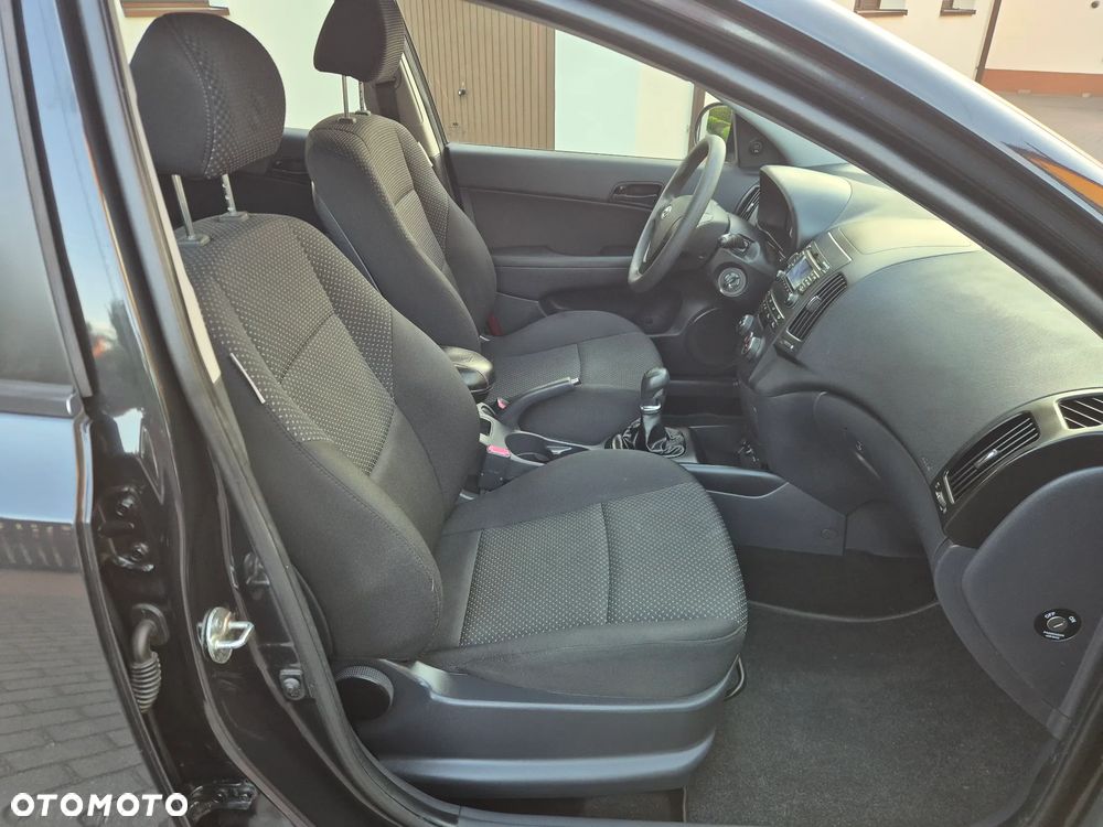 Hyundai i30 i30cw 1.4 Comfort - 18