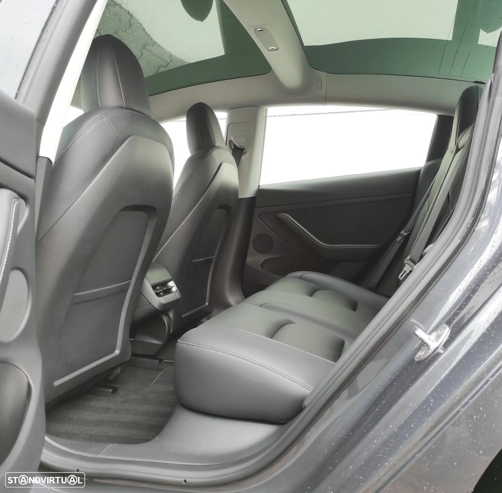 Tesla Model 3 Standard Range Plus RWD - 24