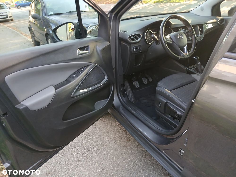 Opel Crossland X - 13