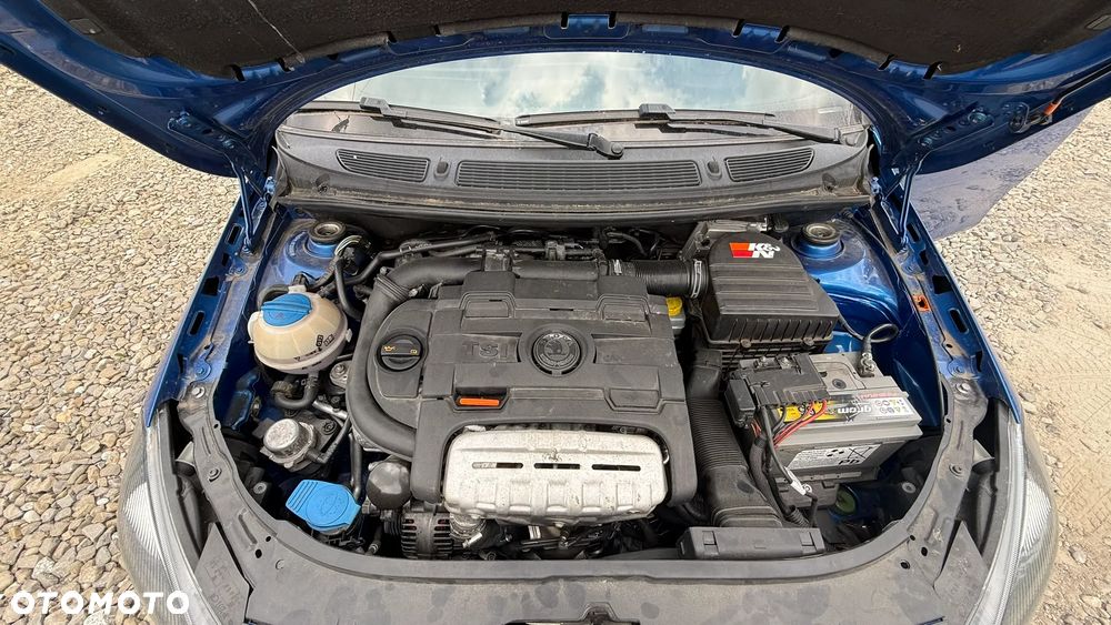Skoda Fabia 1.4 TSI DSG RS - 19