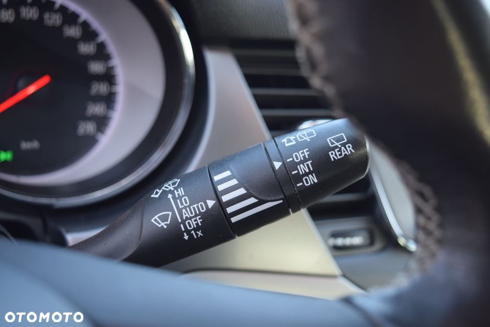 Opel Astra 1.2 T Elegance S&S - 14