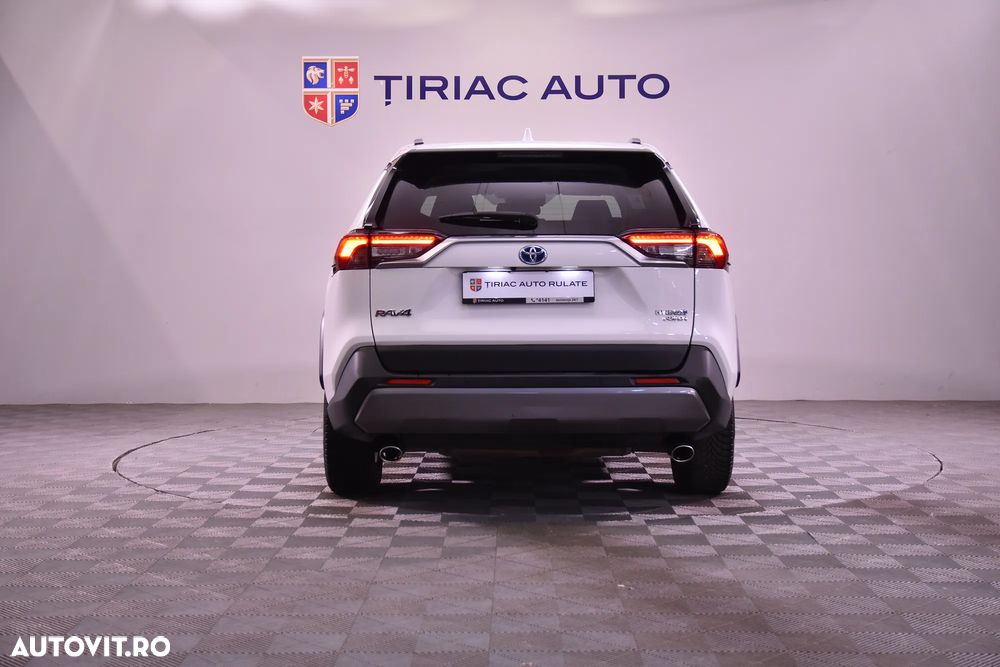 Toyota RAV4 - 4