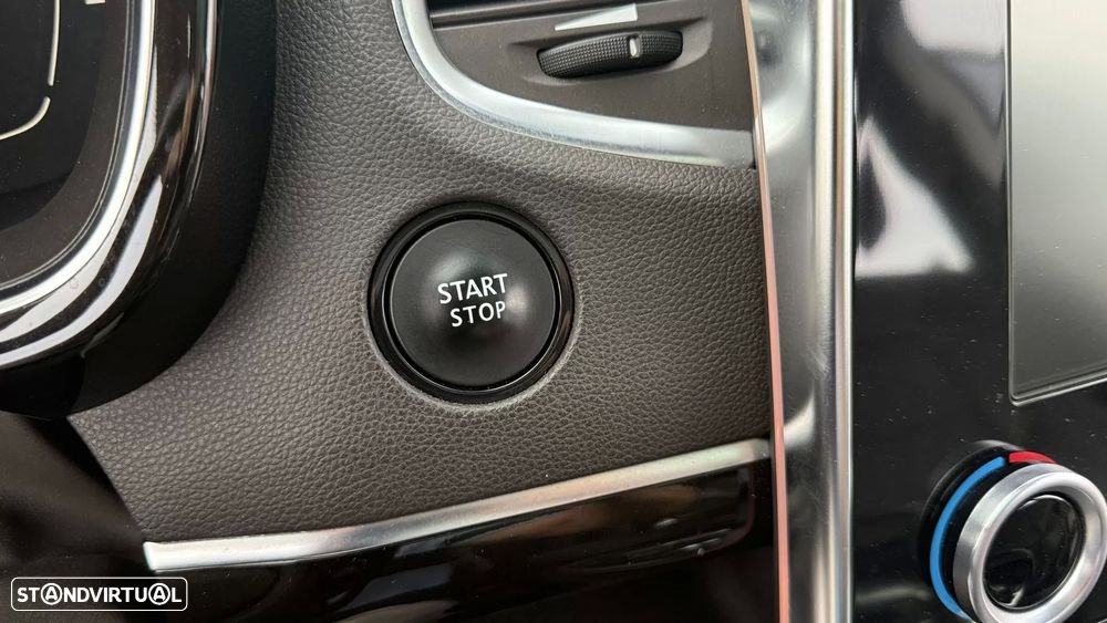 Renault Espace 1.6 dCi Initiale Paris EDC - 30