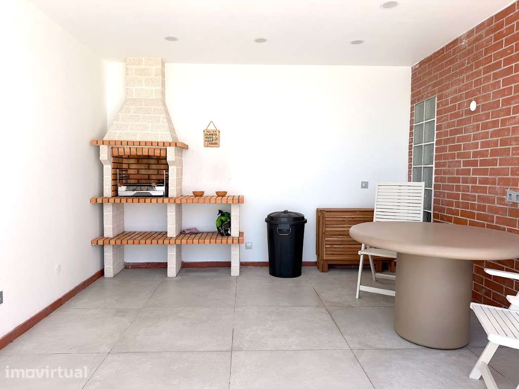 Moradia Isolada T4 com piscina a sal na Quinta do Anjo - Grande imagem: 3/11