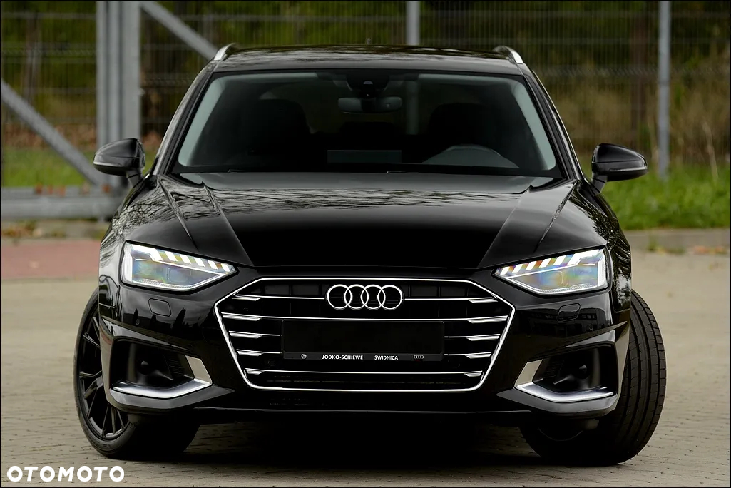 Audi A4 Avant 40 TFSI S tronic sport - 10
