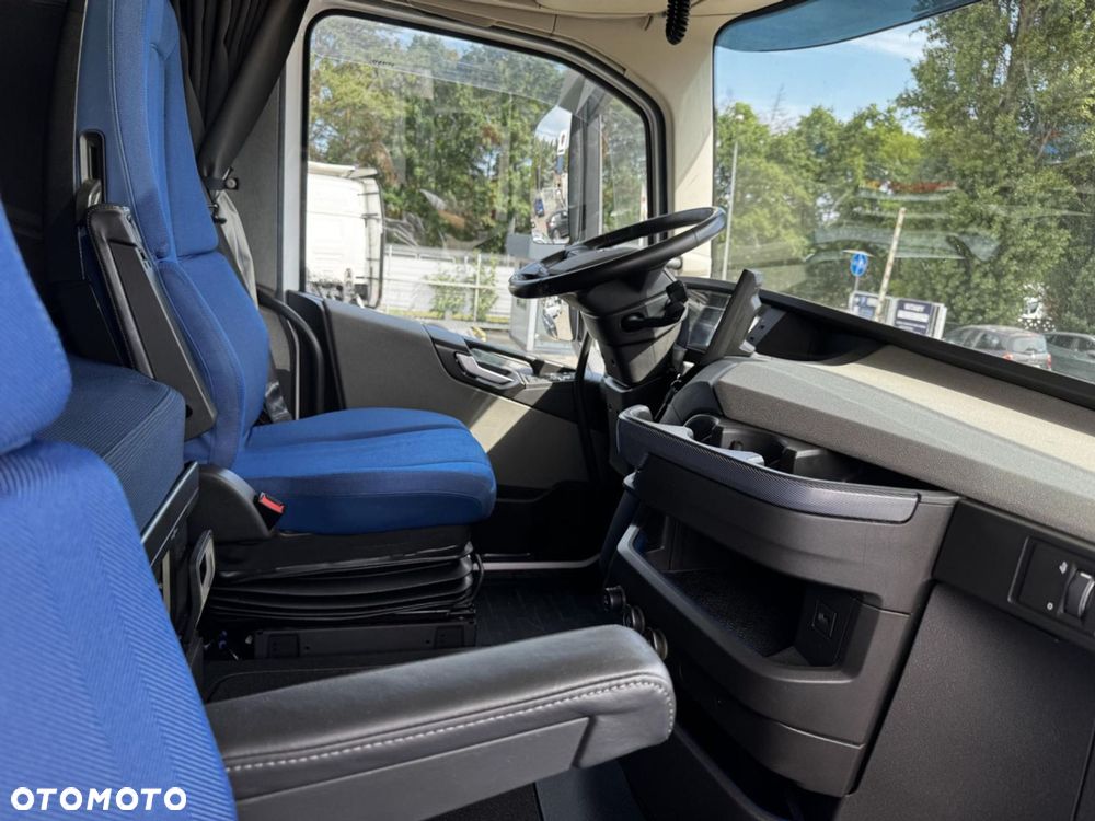 Volvo Volvo 460 - 19