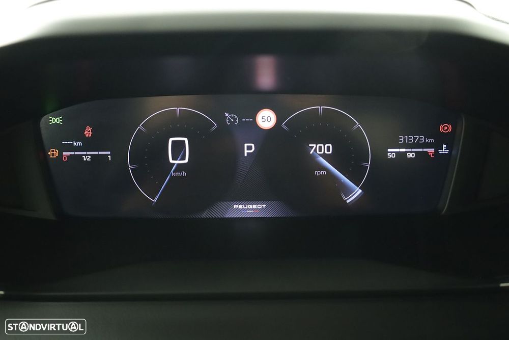 Peugeot 2008 1.2 PureTech Allure EAT8 - 17