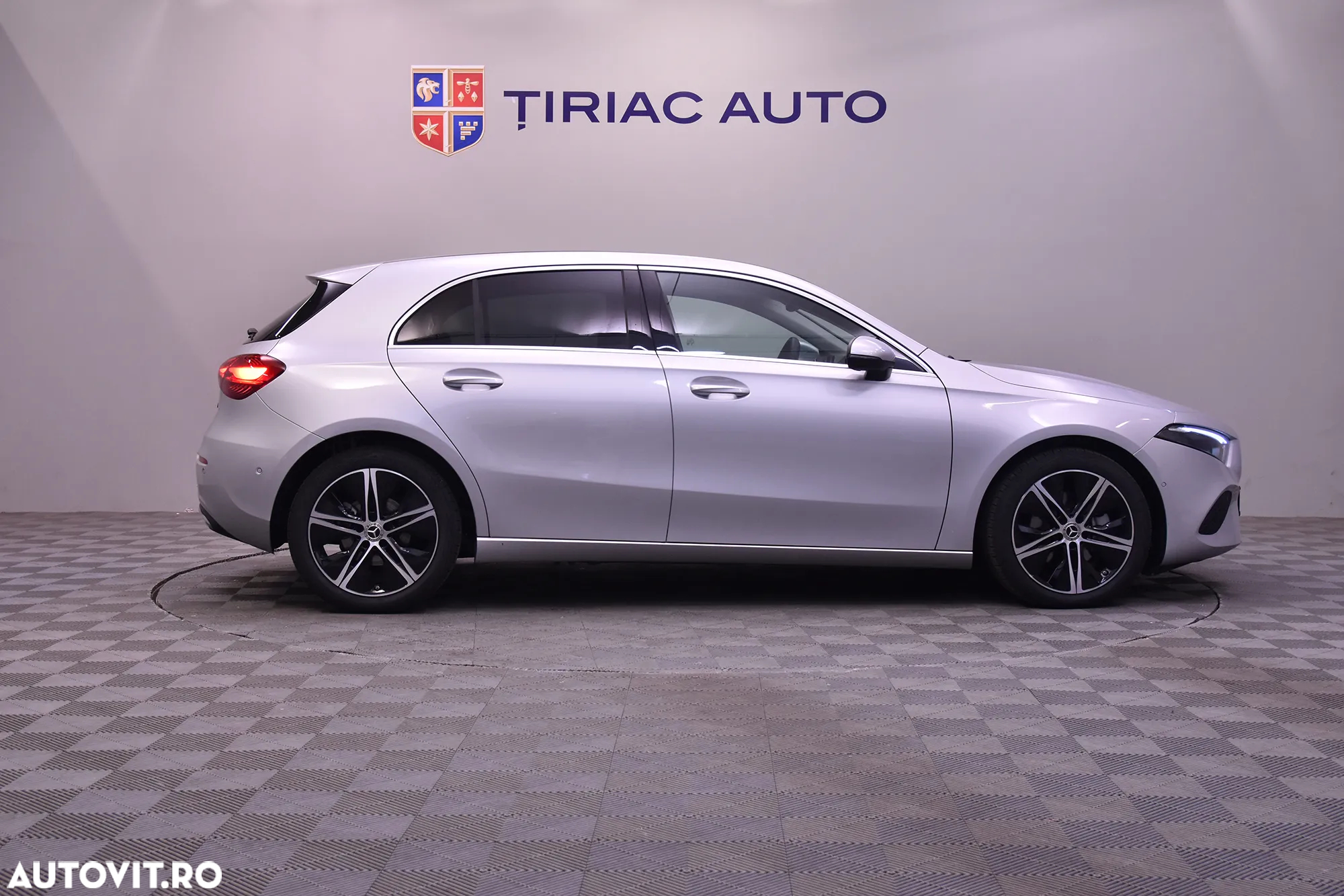 Mercedes-Benz A 180 d 8G-DCT Advanced Progressive - 6