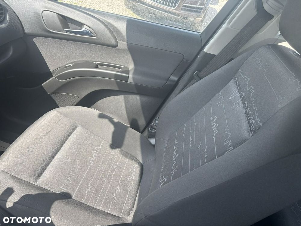 Opel Meriva - 25