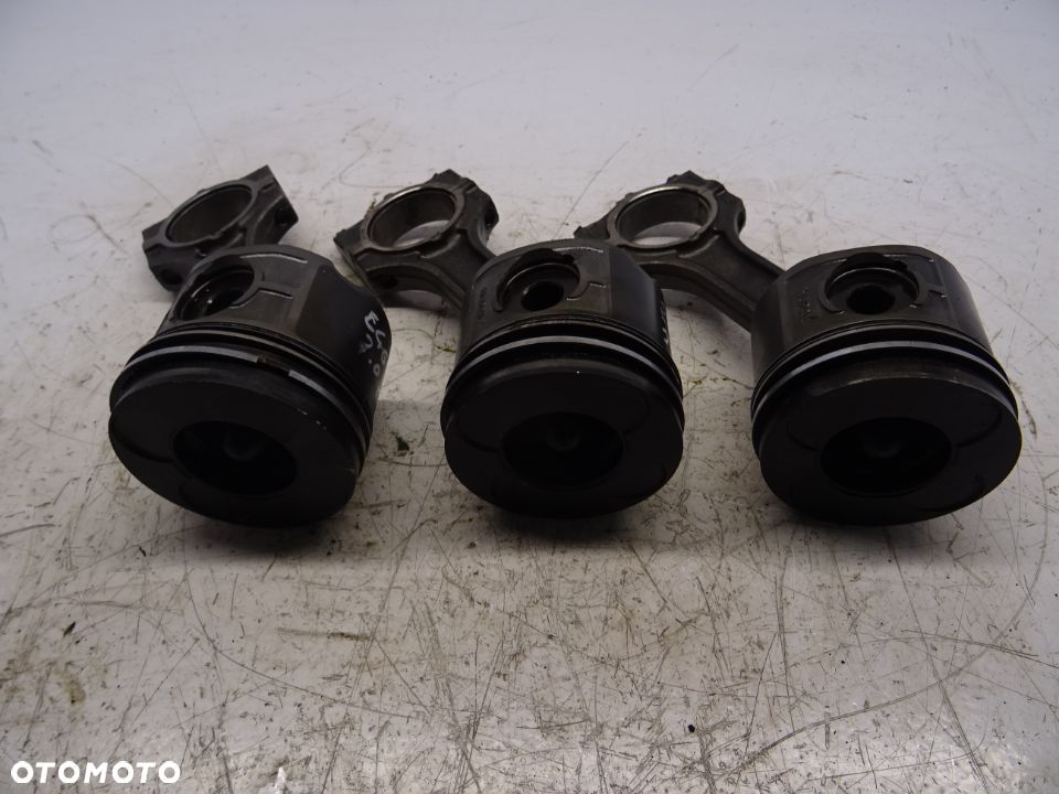 BMW E46 2.0 D TŁOK TŁOKI KORBOWÓD - 2