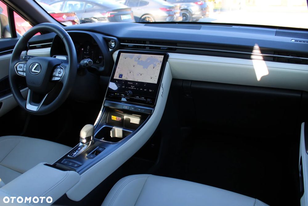 Lexus LBX 2024