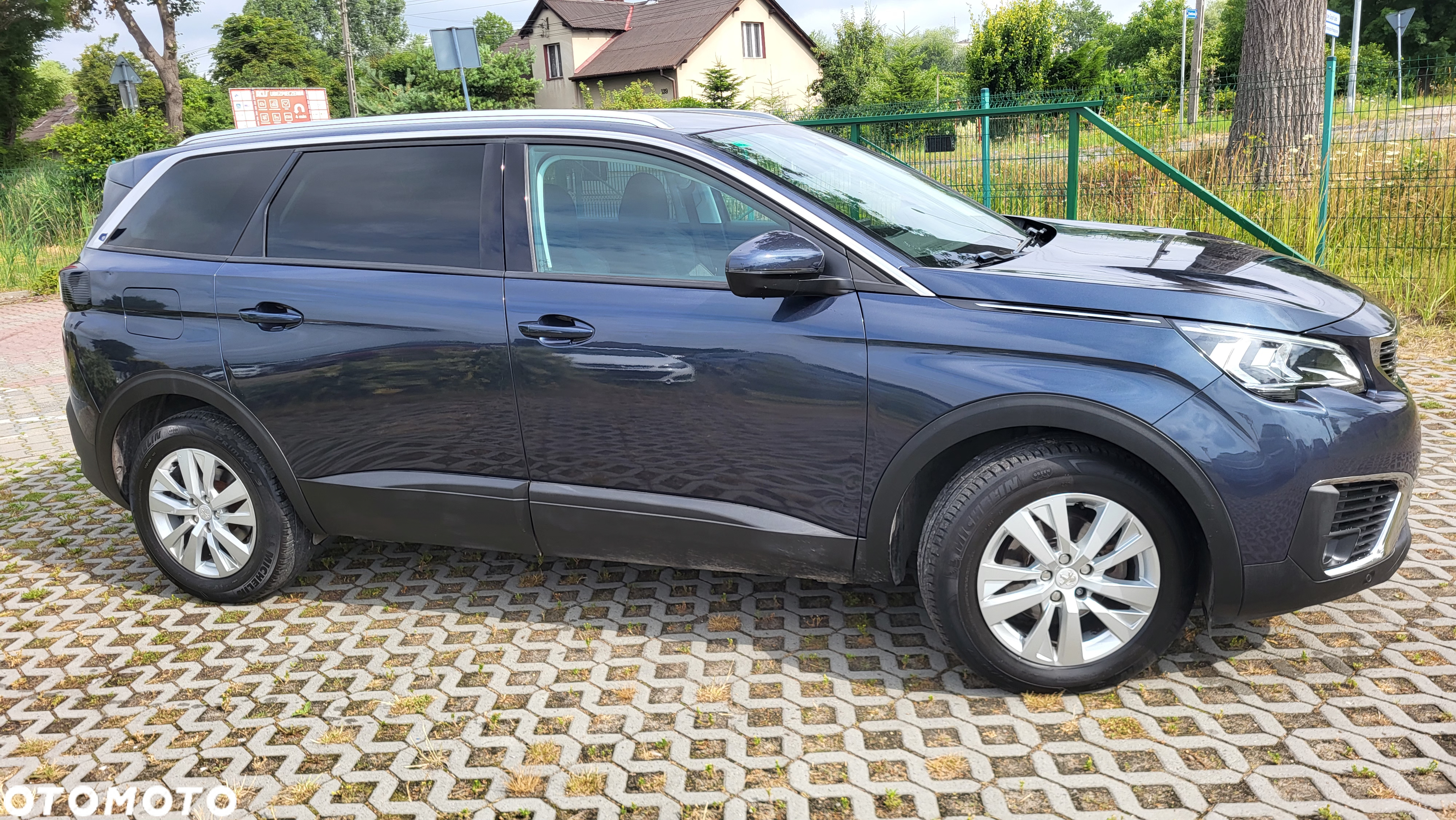 Peugeot 5008 BlueHDI 120 EAT6 Active - 33