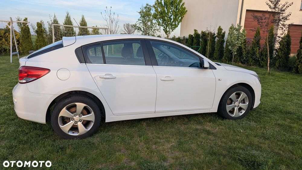 Chevrolet Cruze 1.7TD LT+ - 12