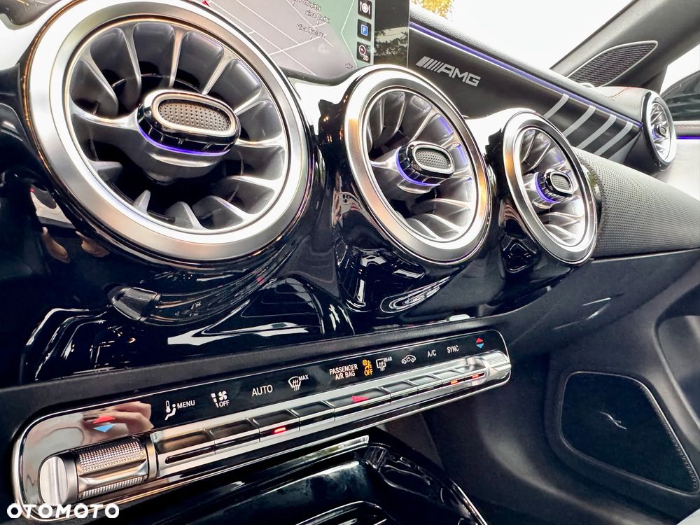 Mercedes-Benz CLA AMG 45 S 4-Matic+ 8G-DCT - 21
