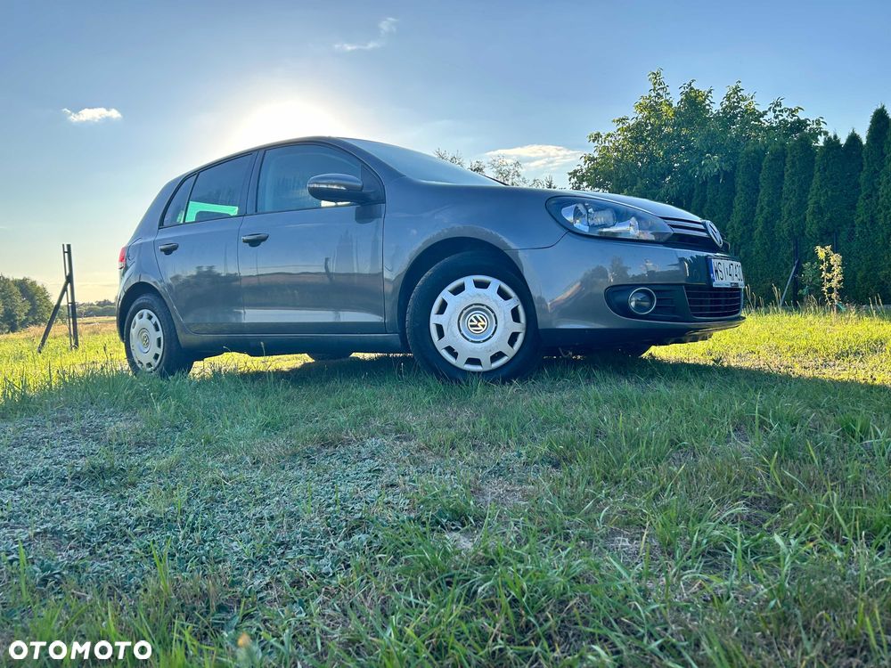 Volkswagen Golf - 2