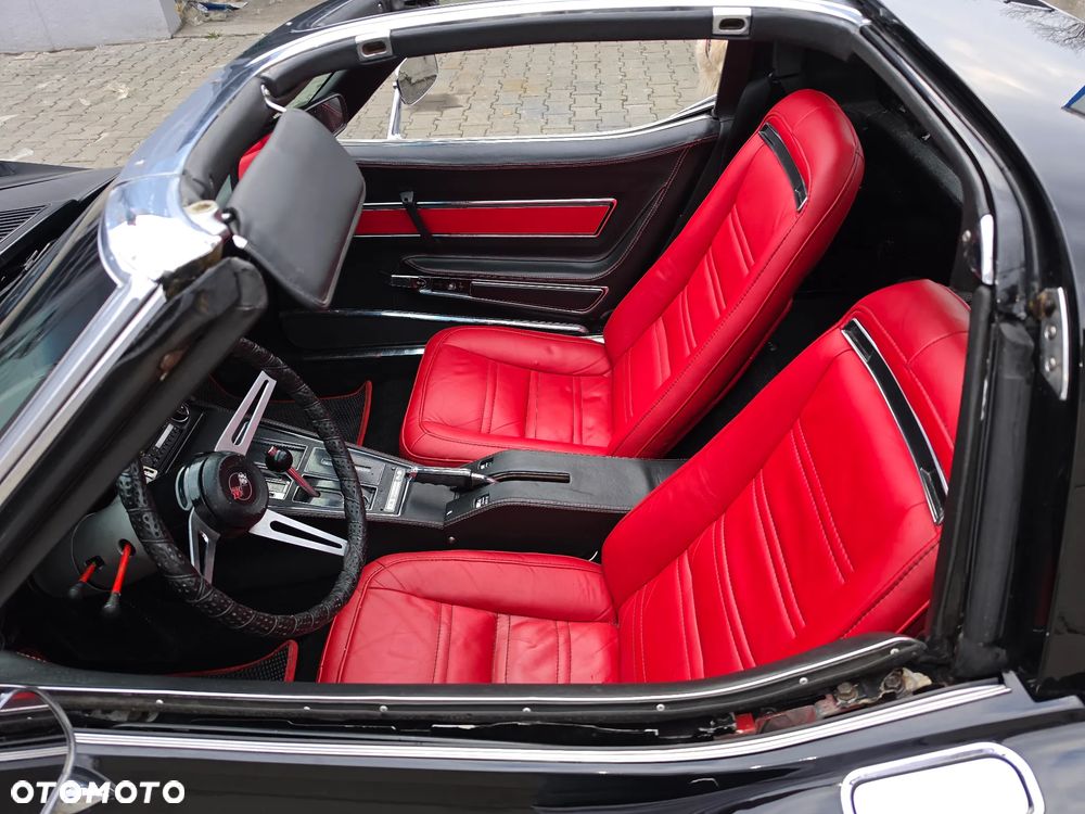 Chevrolet Corvette - 7