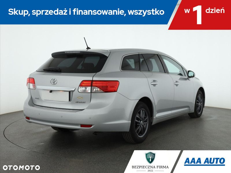 Toyota Avensis - 6