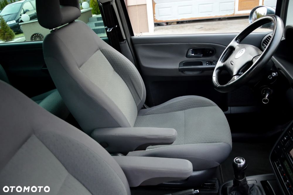 Volkswagen Sharan 1.9 TDI Family - 16