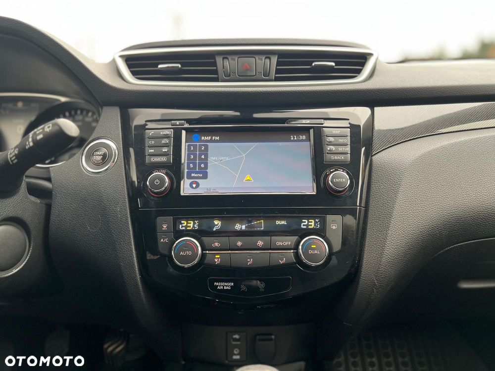 Nissan X-Trail 1.6 DIG-T Tekna - 25