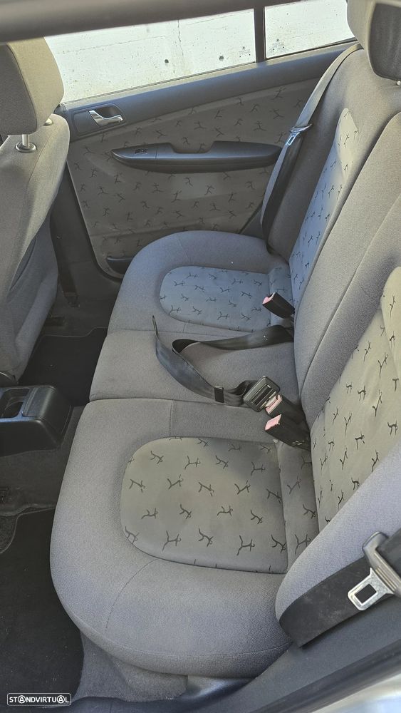 Skoda Fabia Break 1.4 Comfort - 12