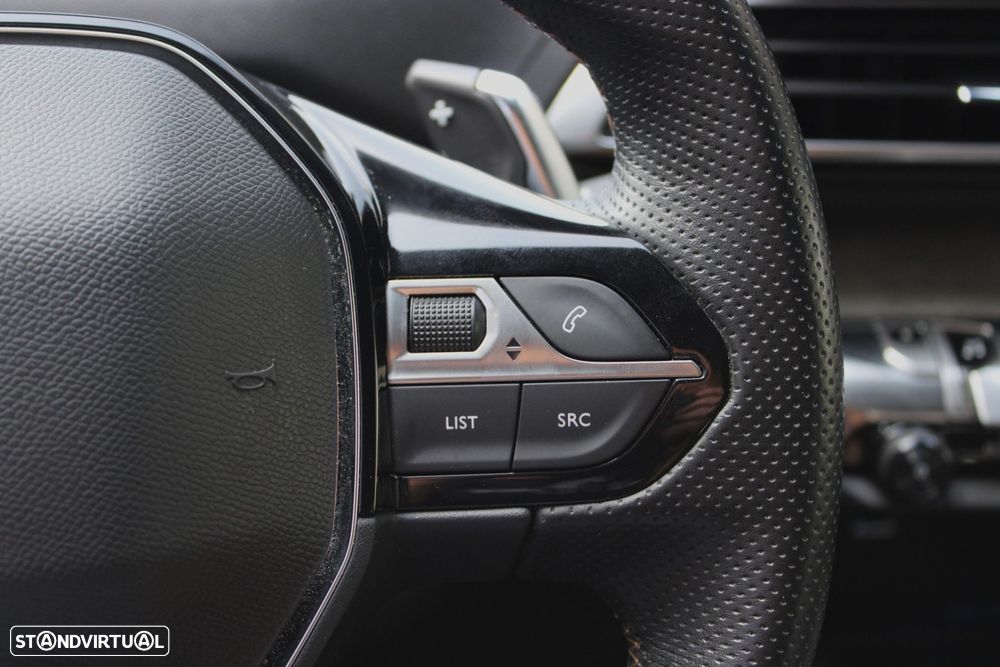 Peugeot 3008 1.6 Hybrid GT Pack e-EAT8 - 25
