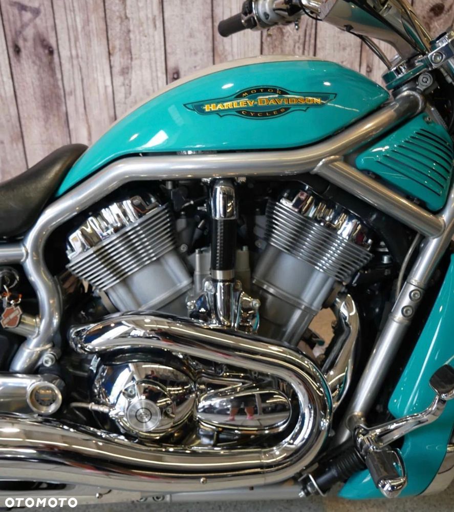 Harley-Davidson Softail V-Rod - 4