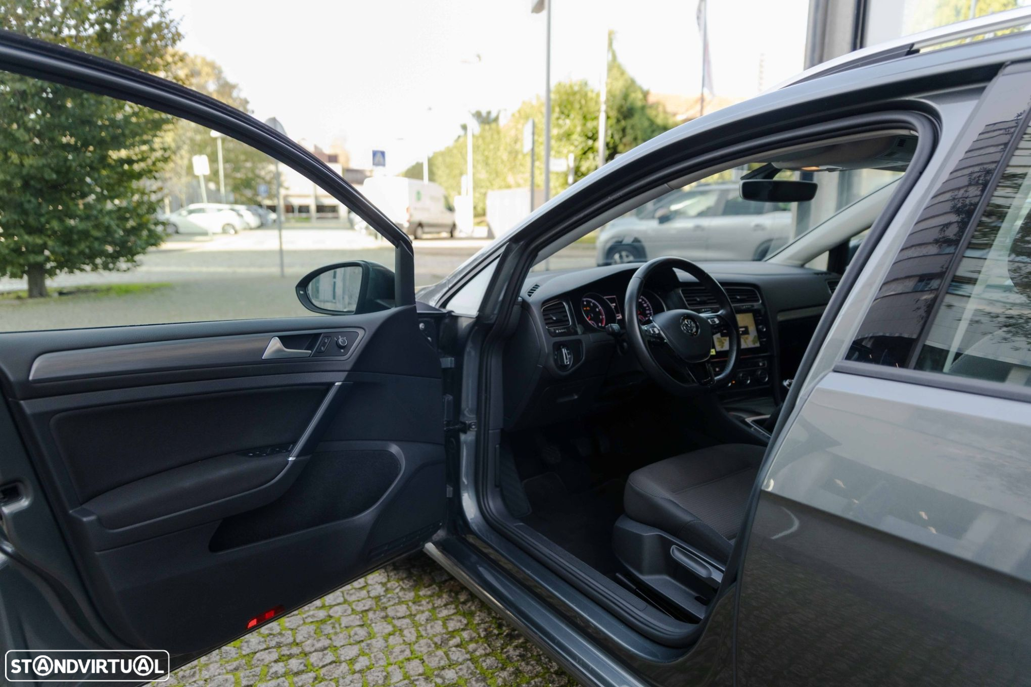 VW Golf Variant 1.0 TSI Confortline - 6